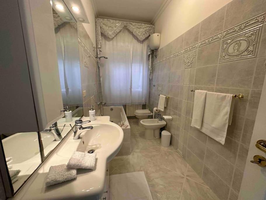 Casa Eleonora: A 5 Min Dal Mare + Free Parking Ventimiglia Exterior photo